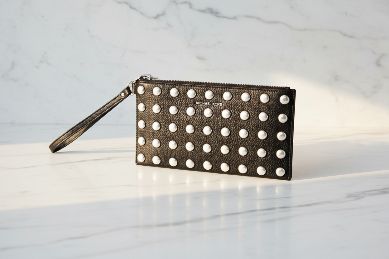 Hnědá kožená psací taška Michael Kors