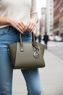 Kožená kabelka Michael Kors zelená