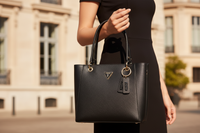 Dámská kabelka Guess Jeans z černého polyuretanu