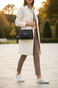 Dámská kabelka Guess Jeans z černého polyuretanu