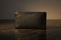 Černá kožená psací taška Michael Kors