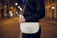 Dámská kabelka Guess Jeans Bianco z polyuretanu