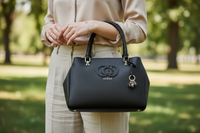 Dámská kabelka Guess Jeans z černého polyuretanu