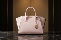 Růžová kožená kabelka Michael Kors